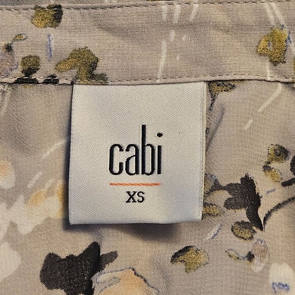 Loft Women's Floral Button-Up Blouse Gray M Cottagecore Clean Girl Light Layers - Picture 4 of 13